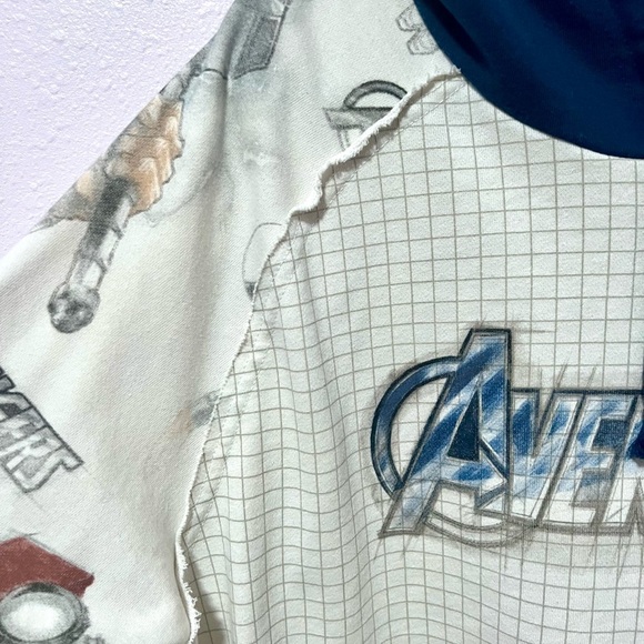Marvel AVENGERS Hoodie in Blue and White XXL - Picture 6 of 10
